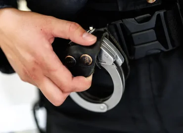 Bedenken über den freien Verkauf von Generalschlüsseln für Handschellen