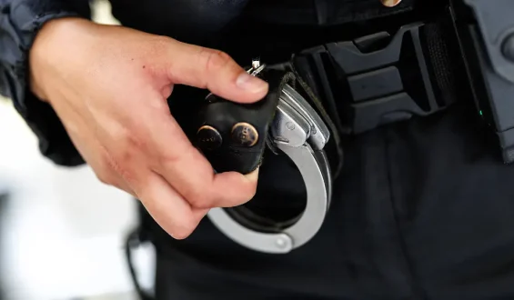 Bedenken über den freien Verkauf von Generalschlüsseln für Handschellen