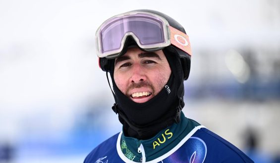 Snowboarder Cameron Bolton erleidet schwere Verletzung bei Olympia