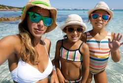 UV-Shirts für Kinder im Test: Viele schützen nicht