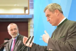 Söder unter Druck durch Webers Kritik an der CSU