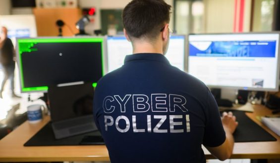 Schärfere Regeln für riskante KI-Modelle gefordert