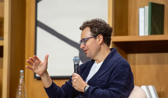Anthropic überholt OpenAI mit Milliardenbewertung