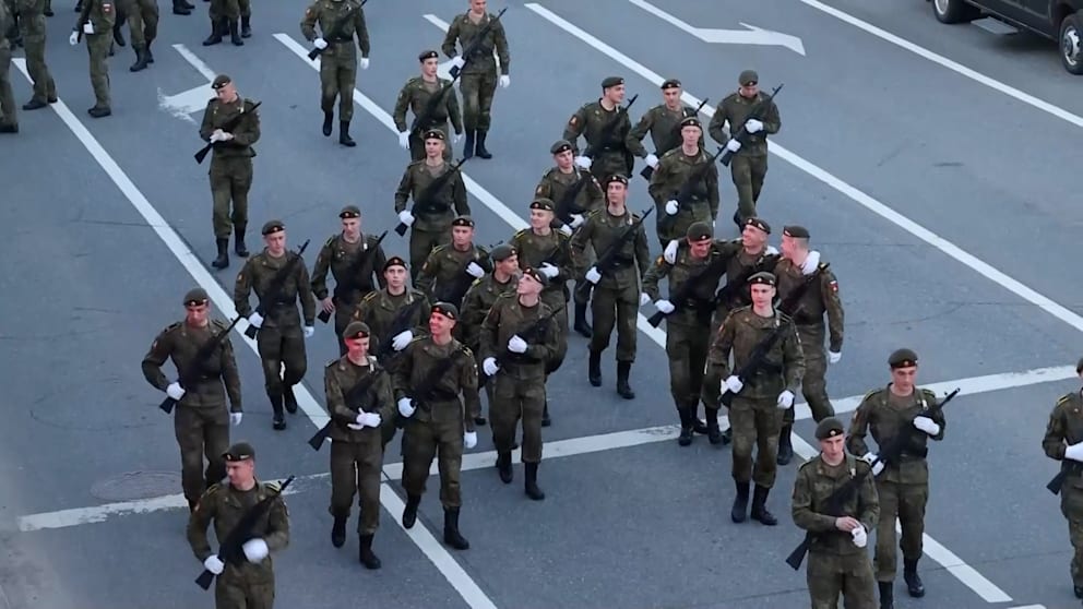 Selenskyj erlaubt Putin eine Parade zu humanitären Zwecken