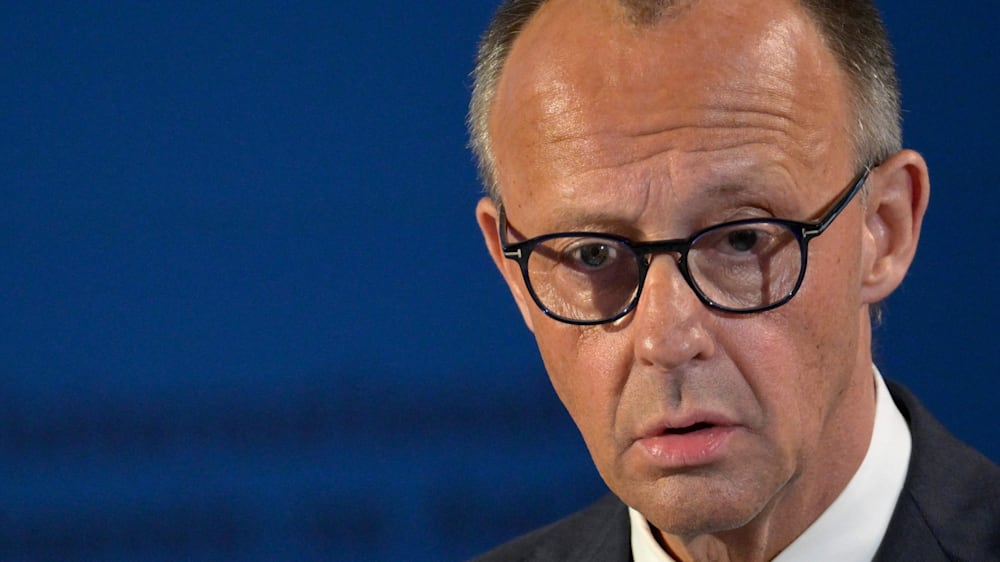 Merz lobt Draghi bei Karlspreis-Verleihung