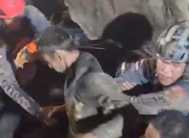 Rettung eines Goldsuchers in Laos