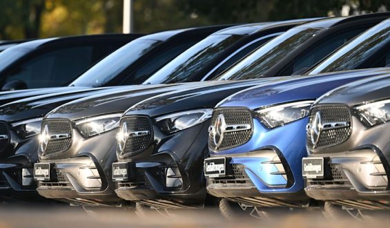Mercedes verkauft Autohäuser in Berlin und Brandenburg