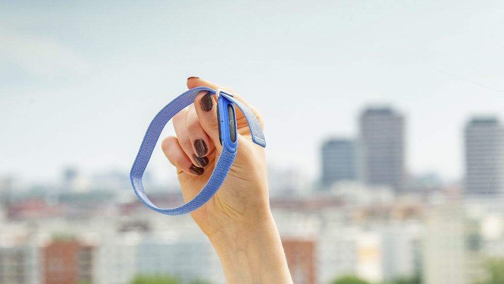 Fitbit Air: Analyse des Displaylosen Fitnesstrackers