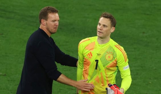 Ex-Bayern-Star äußert Verdacht über Neuer