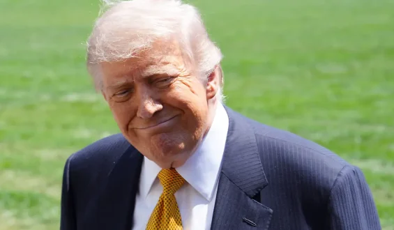 Trumps 10-Prozent-Zoll vorläufig bestätigt