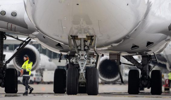 Anstieg der Kerosinpreise führt zu möglichen Flugstreichungen in Deutschland