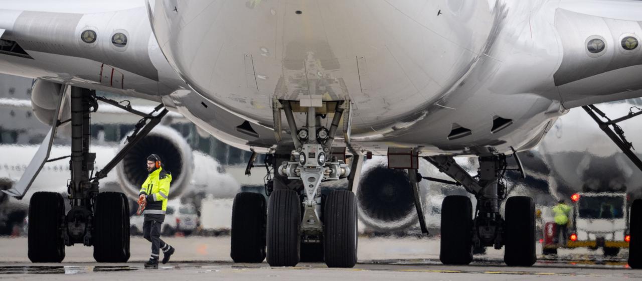 Anstieg der Kerosinpreise führt zu möglichen Flugstreichungen in Deutschland