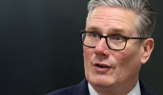 Die Spaltung der Labour-Partei: Debatte um Starmers Rücktritt