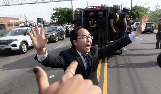 Proteste gegen Abschiebezentrum in New Jersey eskalieren