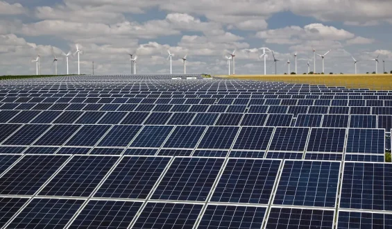 Energiepreise im Fokus: Auswirkungen von Konflikten und erneuerbaren Energien