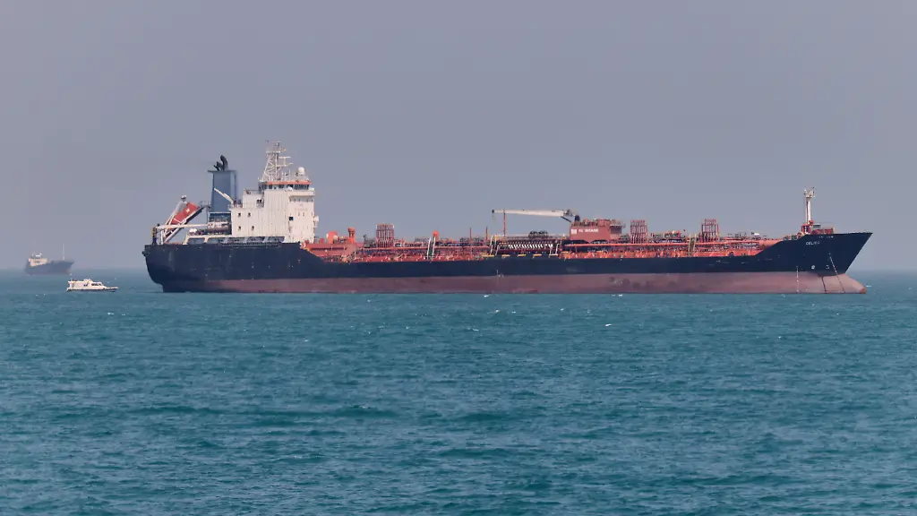 Iranische Marine stoppt eigenen Öltanker