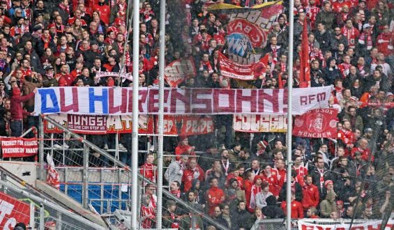 Warum der Begriff „Hurensöhne“ im Fußball verbreitet bleibt