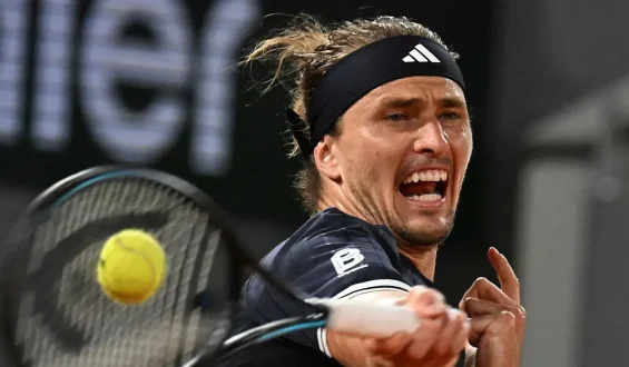Zverev erreicht das Achtelfinale der French Open