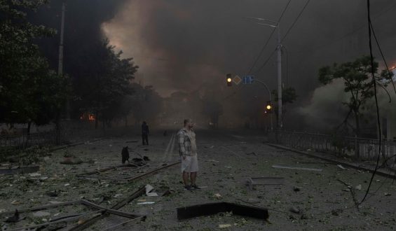 Russische Drohungen und Luftangriffe auf Kyjiw