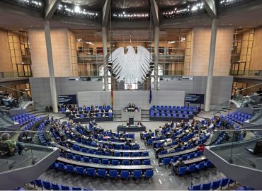 Konflikt über Diätenerhöhung der Bundestagsabgeordneten