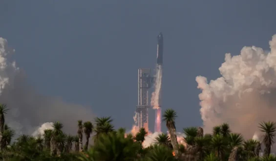 Erfolgreicher Testflug von SpaceX mit neuer Starship-Version