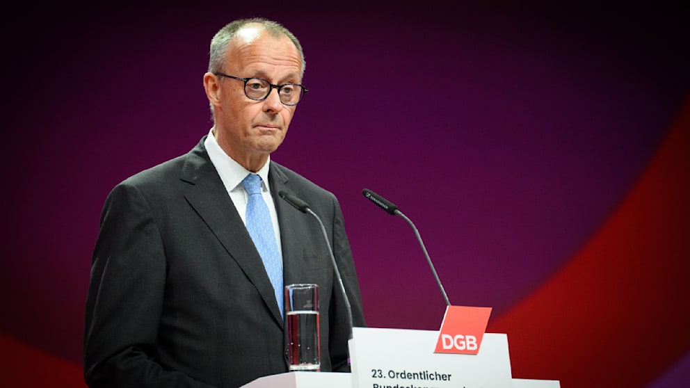 Buh-Rufe und Pfiffe für Kanzler Merz