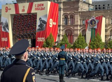 Während dreitägiger Waffenruhe Siegesparade in Moskau ohne Panzer und Raketen