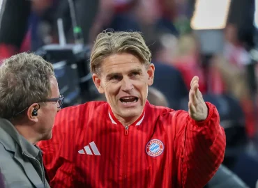Tornike Kwarazchelia spielt beim FC Bayern vor