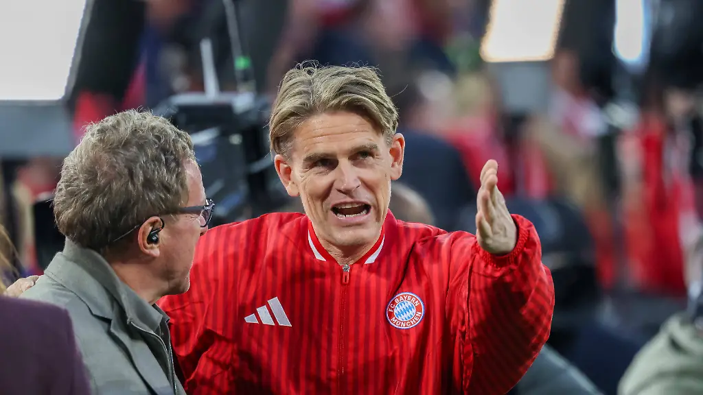 Tornike Kwarazchelia spielt beim FC Bayern vor