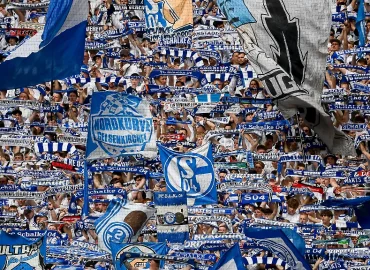 Vorwürfe gegen Schalke-Jugendtrainer wegen Missbrauchs eines Kindes
