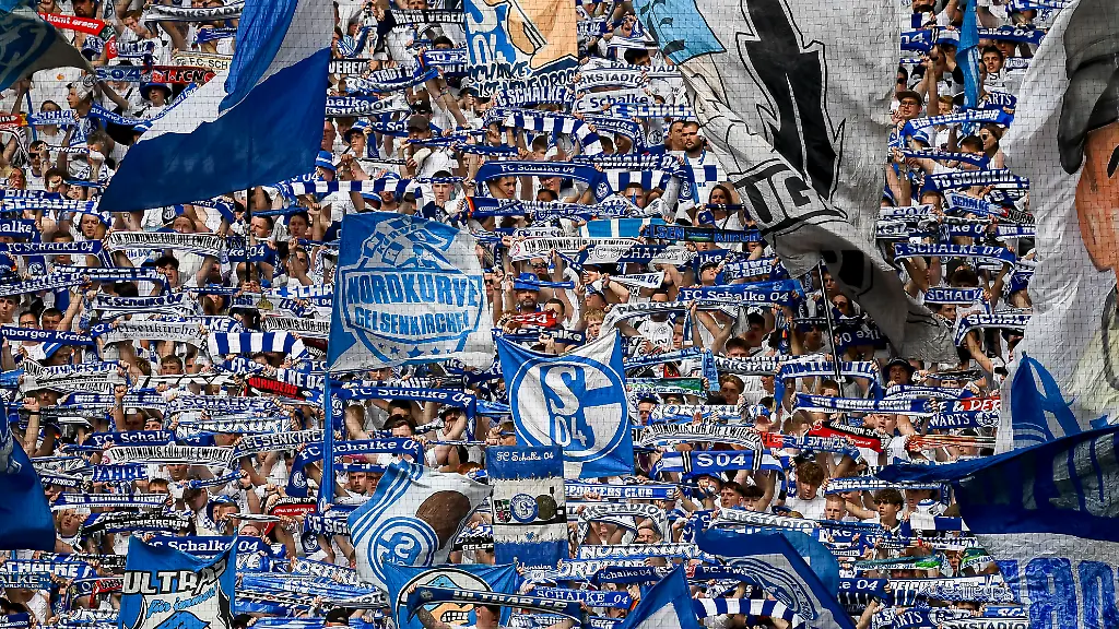 Vorwürfe gegen Schalke-Jugendtrainer wegen Missbrauchs eines Kindes