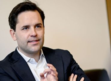 JU-Chef Johannes Winkel fordert Reformen bei Beamtenpensionen
