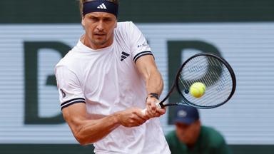 French Open: Zverev im Viertelfinale
