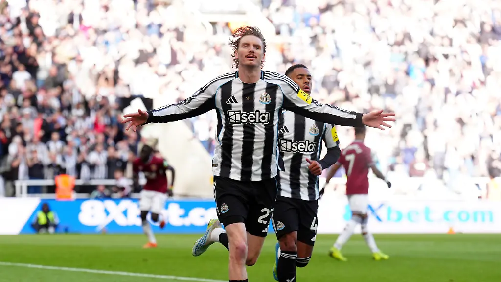 Nick Woltemades langersehntes Tor für Newcastle United