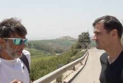 Kampfzone Südlibanon: Interview von Raketen unterbrochen
