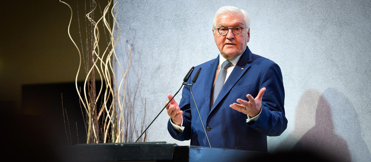 77 Jahre Grundgesetz: Bundespräsident fordert mehr Engagement