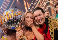 Anna-Carina Woitschack gewinnt die 19. Staffel von “Let’s Dance”