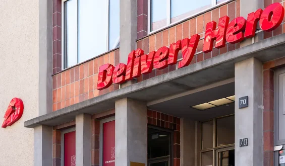 Uber intensiviert Übernahmebemühungen bei Delivery Hero