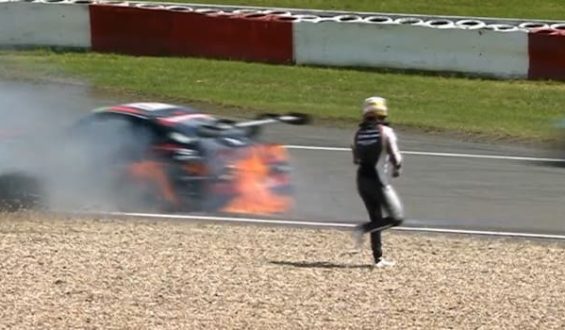 Schockmoment beim 24-Stunden-Rennen am Nürburgring