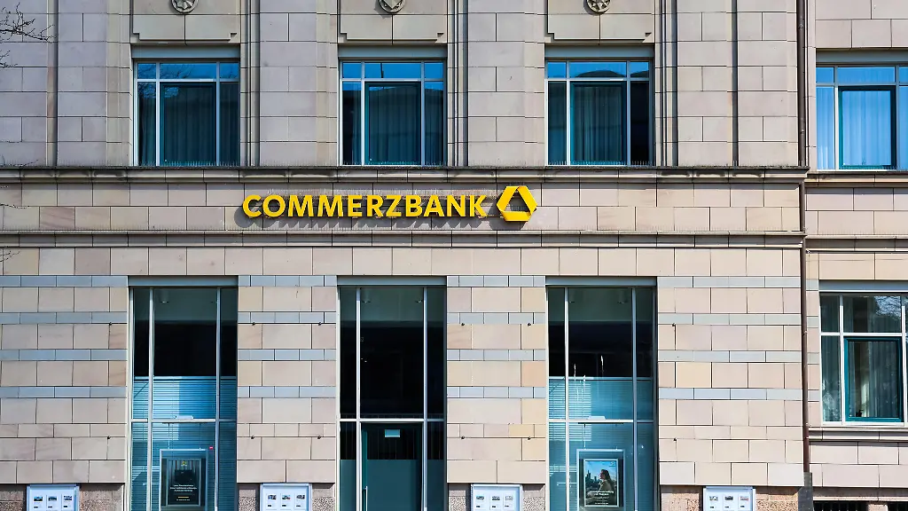 Commerzbank lehnt Unicredit-Übernahmeangebot ab
