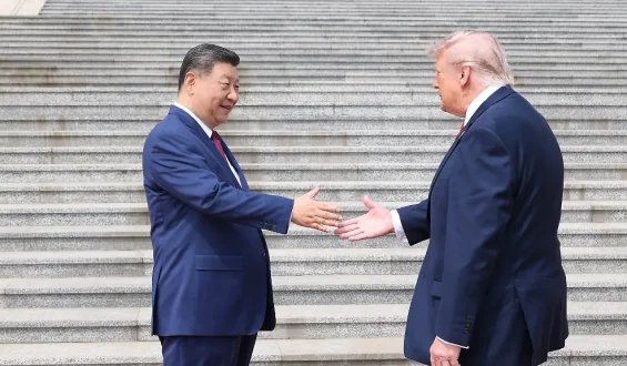Xi warnt vor Konflikt mit USA Trump zögert bei wichtiger Waffenlieferung an Taiwan
