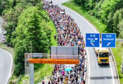 Proteste am Brenner-Autobahn: Tausende Menschen fordern Entlastung