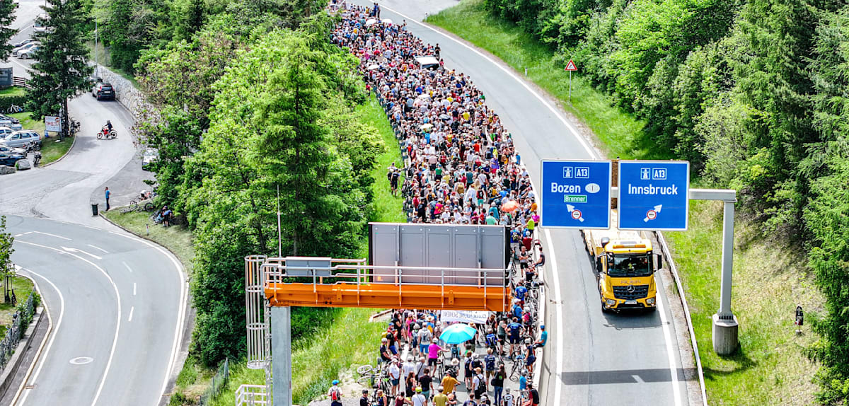 Proteste am Brenner-Autobahn: Tausende Menschen fordern Entlastung