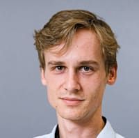 Gynäkomastie bei Männern: Ursachen und Behandlungsmöglichkeiten