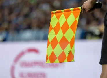 Streik der Schiedsrichter nach Angriff auf Linienrichter in Thüringen