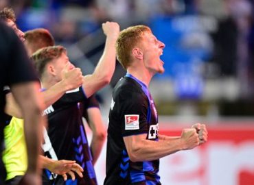 SC Paderborn steigt nach Relegation in die Bundesliga auf