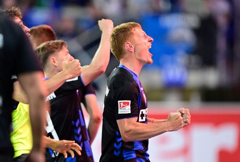 SC Paderborn steigt nach Relegation in die Bundesliga auf