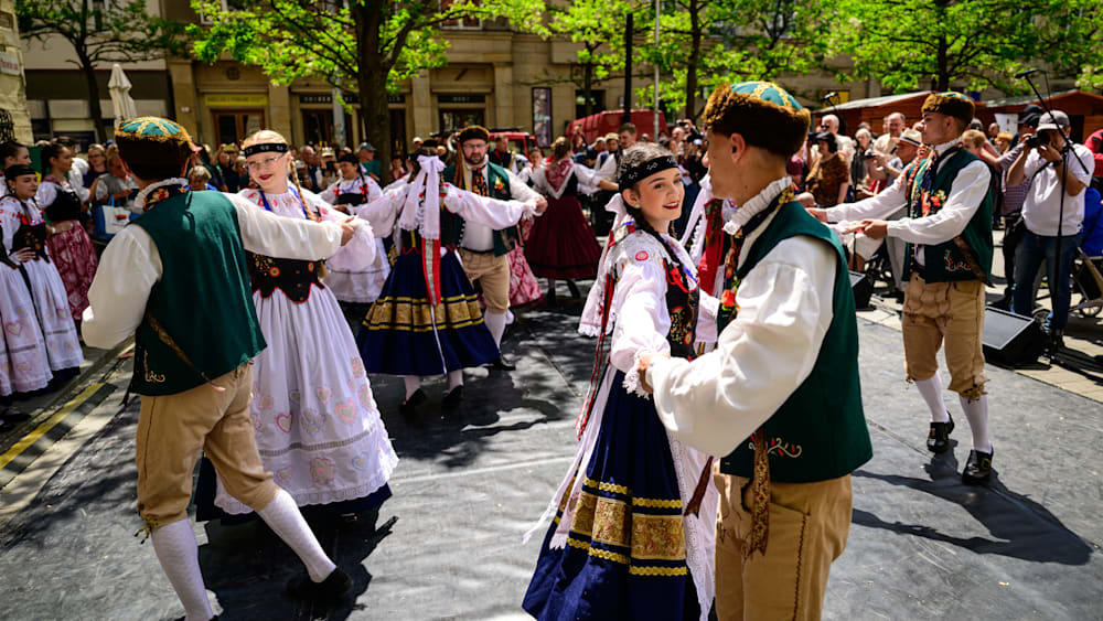 Sudetendeutsche feiern traditionelles Pfingsttreffen erstmals in Tschechien