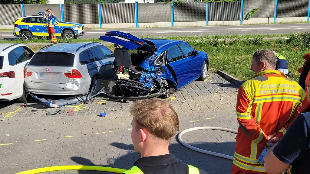Tragischer Unfall auf Parkplatz in Dotternhausen
