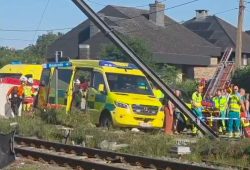 Unfall in Belgien: Schulbus kollidiert mit Zug